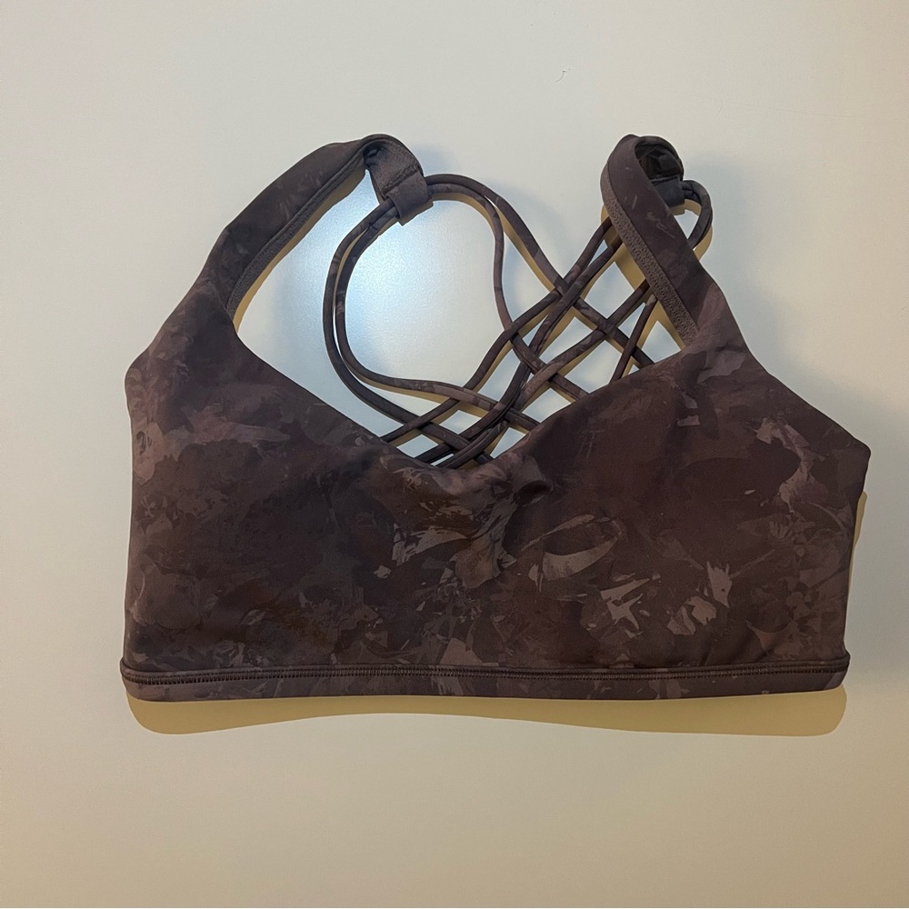 Brand new Lululemon Free to be Wild Bra size 8
